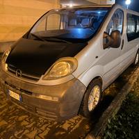 Vivaro 9 posti camperizzato