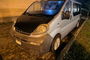 Vivaro 9 posti camperizzato