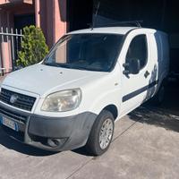 Fiat doblo metano problemi legge bene