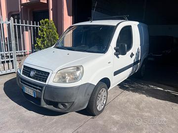 Fiat doblo metano problemi legge bene