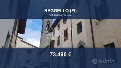 Immobile in asta di 125 m² con più di 5 locali a R
