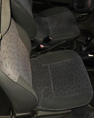 Tapezzaria sedili citroen saxo