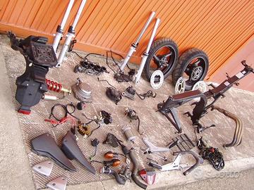 Hornet 900 ricambi hornet 900 cb 900 f entra