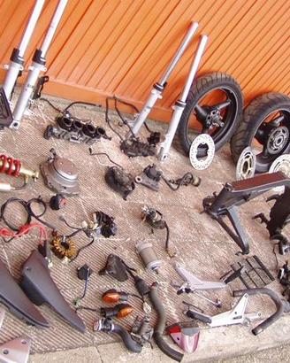 Hornet 900 ricambi hornet 900 cb 900 f entra