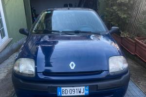 RENAULT Clio 2 serie, pochi km tutta da sfruttare.
