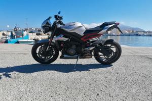 Triumph street triple 765 R