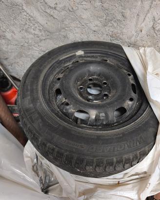 Cerchi ferro 14" + gomme invernali