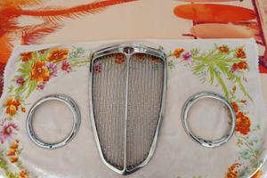 Calandra e cornice fari LANCIA APPIA - come NUOVE