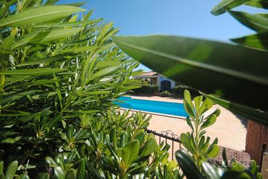 San teodoro villetta con piscina e giaridino