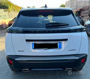 Peugeot 2008 hybrid allure