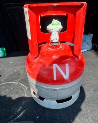 Gas 1234yf per ricarica aria condizionata