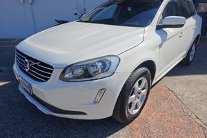 Volvo XC60 D4 175cv