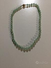 Elegante Collana Vintage in Argento 800 e Giada