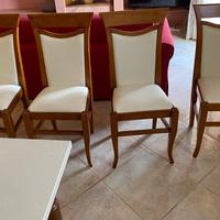 Quattro sedie Scavolini in legno di noce