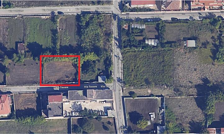 Terreno Agricolo fronte strada di 693mq