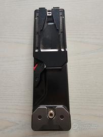 STAFFA SGANCIO TELECAMERA JVC ,SONY, PANASONIC.