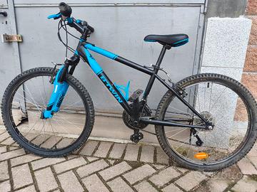 Mountain bike rockrider 500