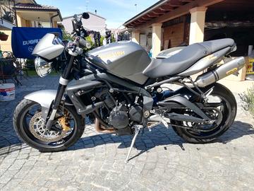Triumph Street Triple 2010