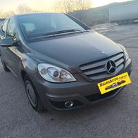 Mercedes-benz B 180 2010----1.7 Benzina
