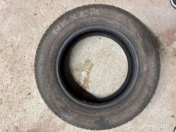 Pneumatici invernali Nexen 215/65 R16