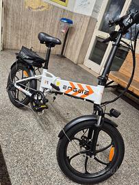 Bicicletta elettrica engwe p1 pieghevole 8 mesi