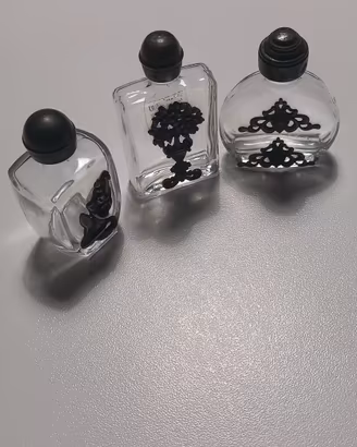 Lotto 3 boccettine profumo vintage con decorazioni