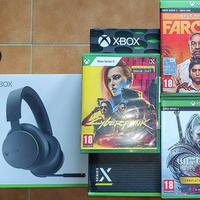 Xbox Series X + Cuffie + 4 Giochi + Accessori Pads