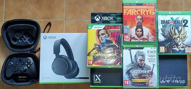 Xbox Series X + Cuffie + 4 Giochi + Accessori Pads