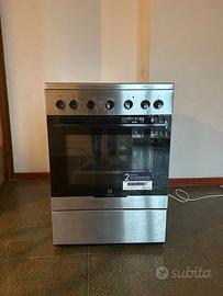 Cucina Electrolux libera installazione vetrocerami