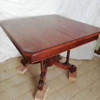 Tavolo antico
