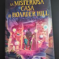 La misteriosa casa di Hoarder Hill