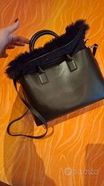 Borsa pelle nera e finto pelo