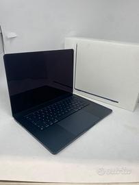 Apple MacBook Air 15" M2 Chip - 8GB RAM 512GB SSD