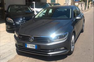Volkswagen Passat 2.0 TDI 4MOTION Business BlueMot