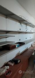 Arredamento per negozio o ufficio