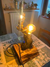 Lampada da tavolo realizzata a mano