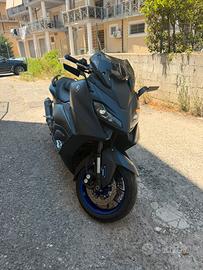 Tmax 560