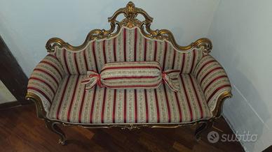 Divanetto stile Luigi XV dorato
