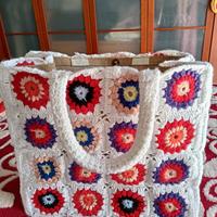 Borsa a uncinetto fatta a mano mod. granny square