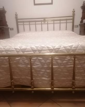 letto matrimoniale in ottone