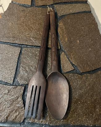 Grandi posate in legno artigianale