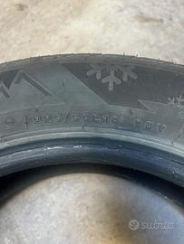 Set Gomme invernali nuovissime 225/55 R 18 98 V