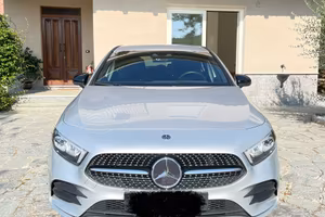 Mercedes-benz A180 d Premium AMG line