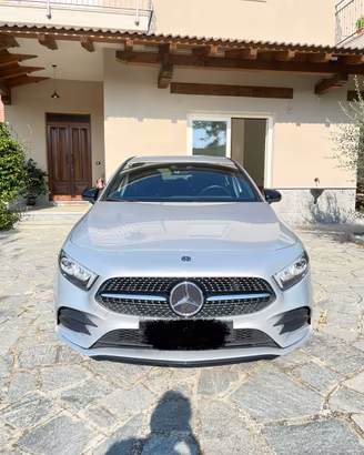 Mercedes-benz A180 d Premium AMG line