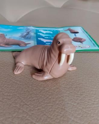Tricheco sorpresina Kinder serie Natoons TR007
