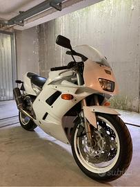 YAMAHA FZR 1000
