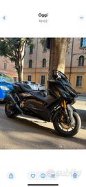 Tmax 560 tech max
