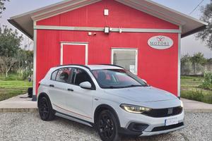 Fiat Tipo 1.6 Mjt S&S 5 porte Cross Garmin