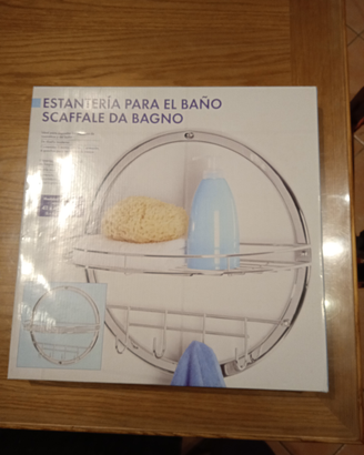 Scaffale da bagno nuovo