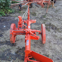 Aratro a traino idraulico